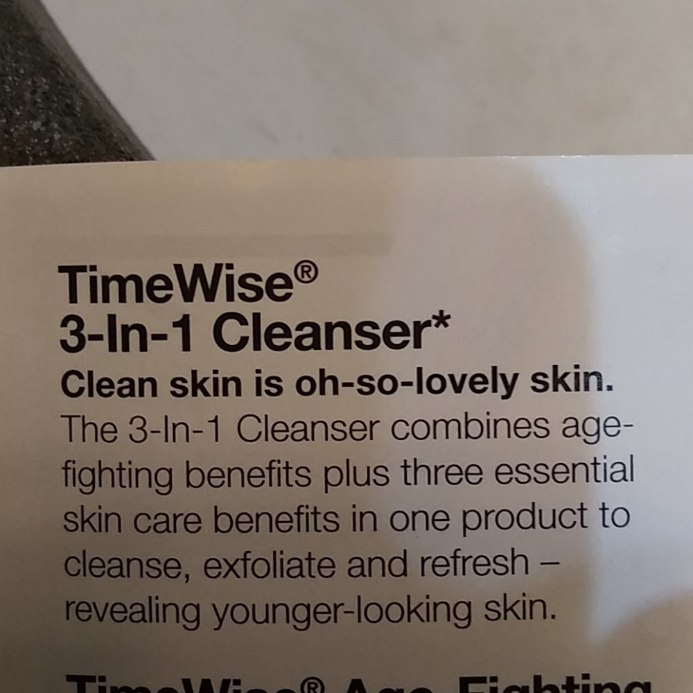 MaryKay Timewise Set - Picture 2 of 6